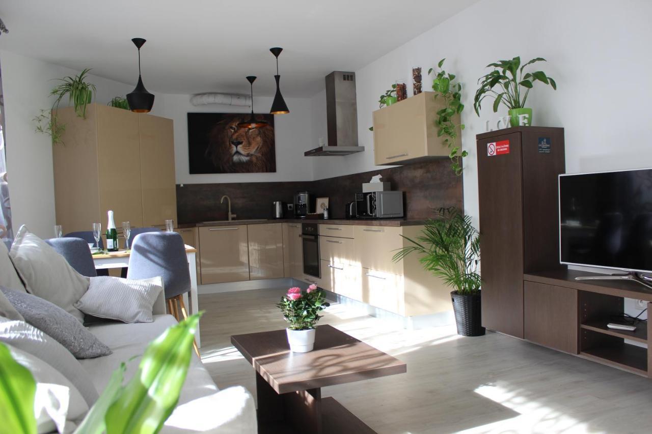 Leo Free Parking - Augusta Apartment Bratislava